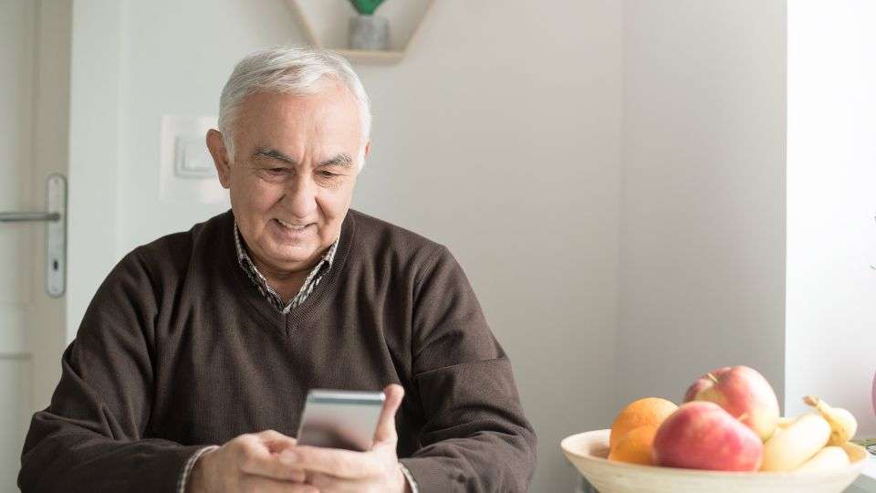 Online pharmacy consultation service offering convenient healthcare advice